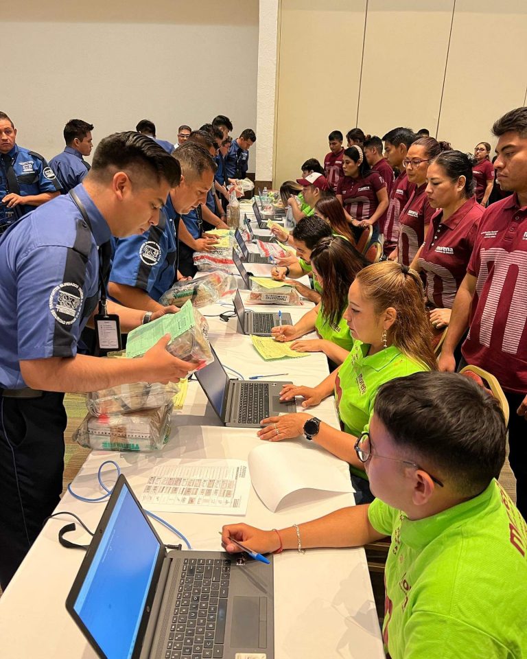 Morena inicia conteo de votos de la encuesta
