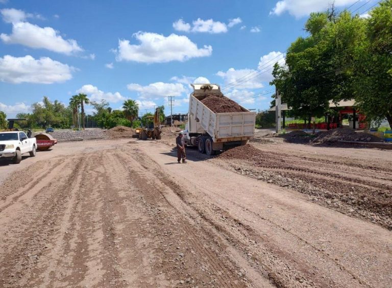 Destaca Ahome avance de obras de infraestructura