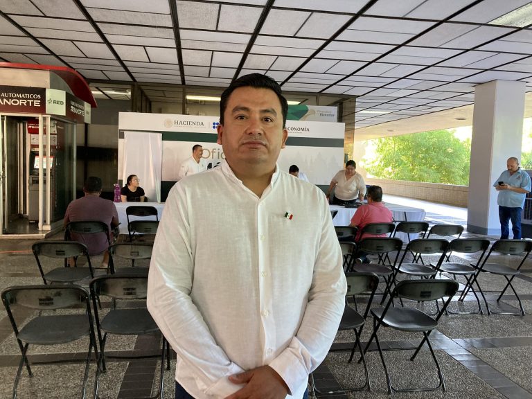 Reclama Canaco Navolato oficina móvil al SAT