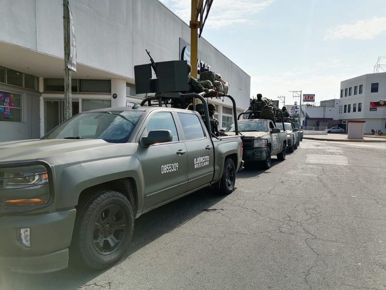 Arriban 300 militares a Culiacán