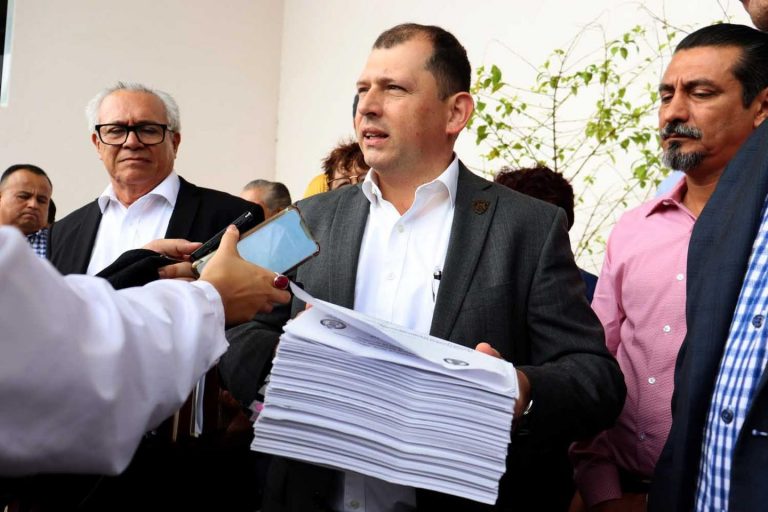 Designan a Robespierre Lizárraga Srio. General de la UAS