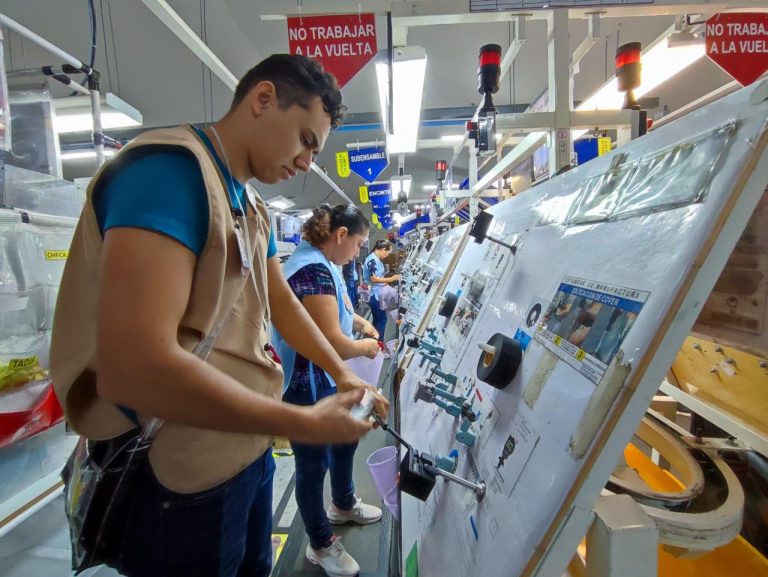 Aumentará 20% beca de Jóvenes Construyendo el Futuro