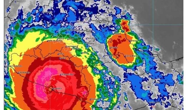 Con categoría 5 ‘Otis’ toca tierra en inmediaciones de Acapulco