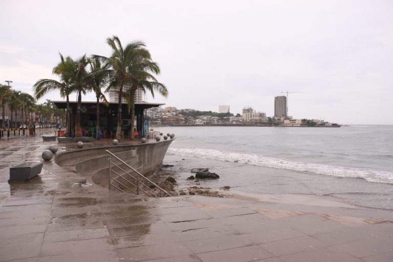 Llegaría huracán el lunes al centro de Sinaloa