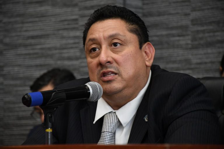 Inician desafuero contra fiscal de Morelos