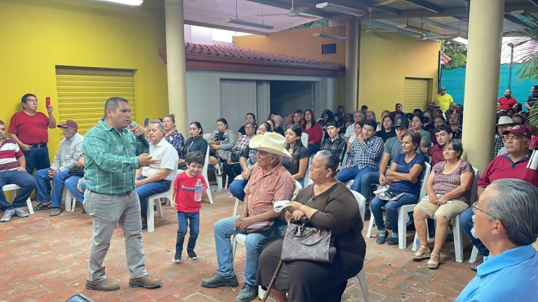 Arma Morena con Juan Lemus Comités de Defensa en Navolato