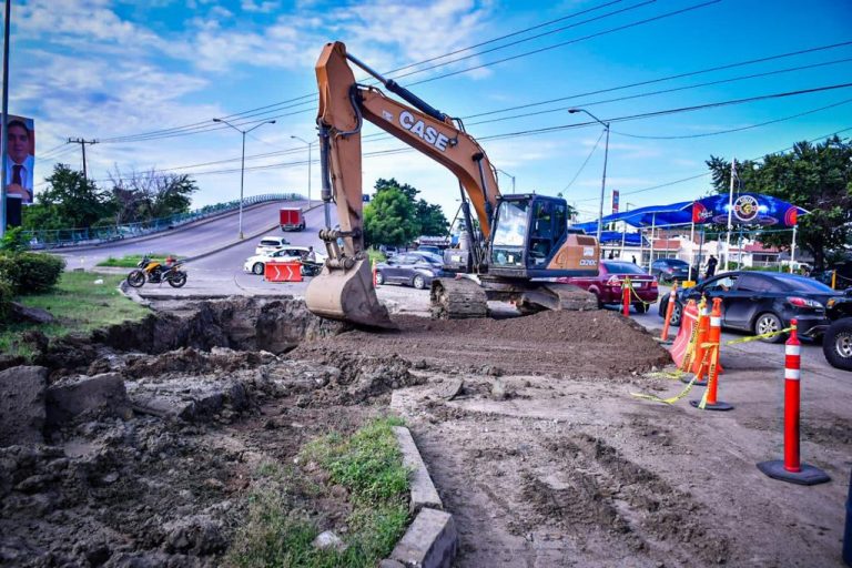 Reabren en Mazatlán circulación en la México 15