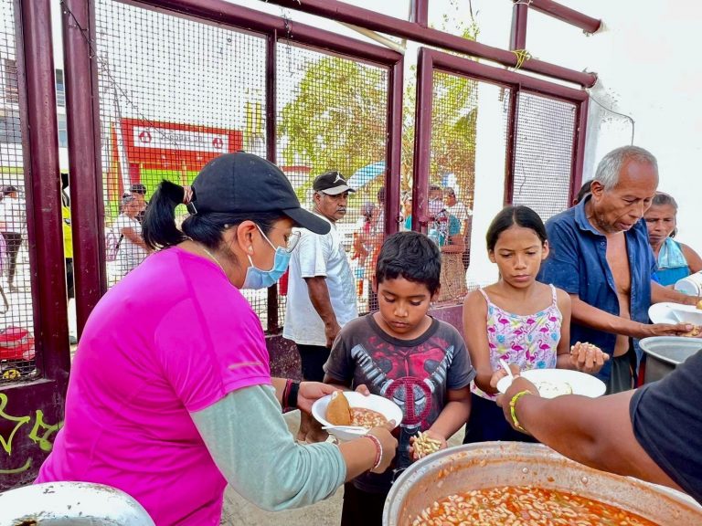 Recortan presupuesto a autónomos y sin ayuda para Acapulco