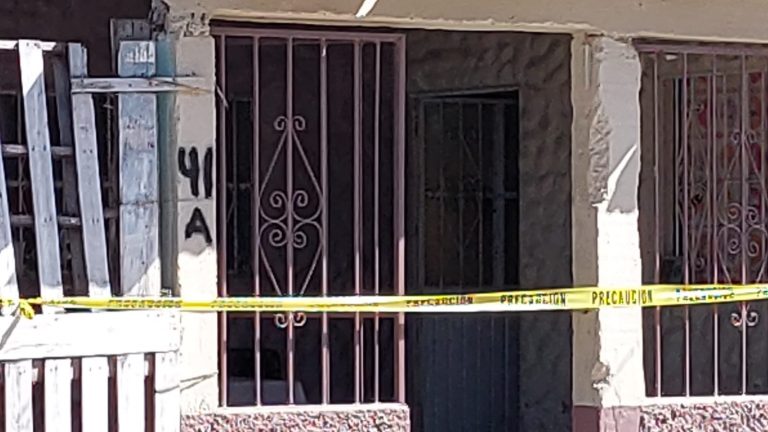 Hombre asesina a su propia madre con palo y martillo