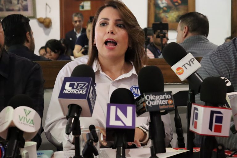 Dirigente del PAN dice que Paola Gárate tiene dos días que no le contesta