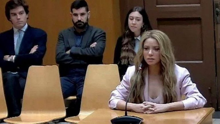 Se declara Shakira culpable de fraude; pagará multa millonaria