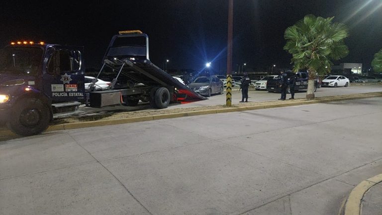 Recuperan auto robado estacionado en la Feria Ganadera