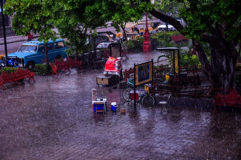 Reportan lluvias en centro y sur de Sinaloa