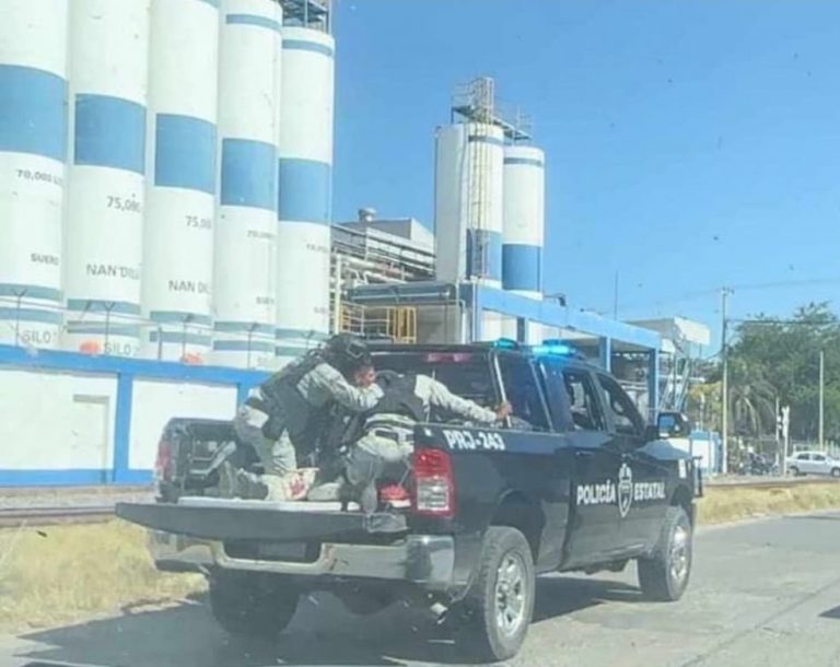 Se enfrentan civiles armados contra GN y Sedena en Ocotlán