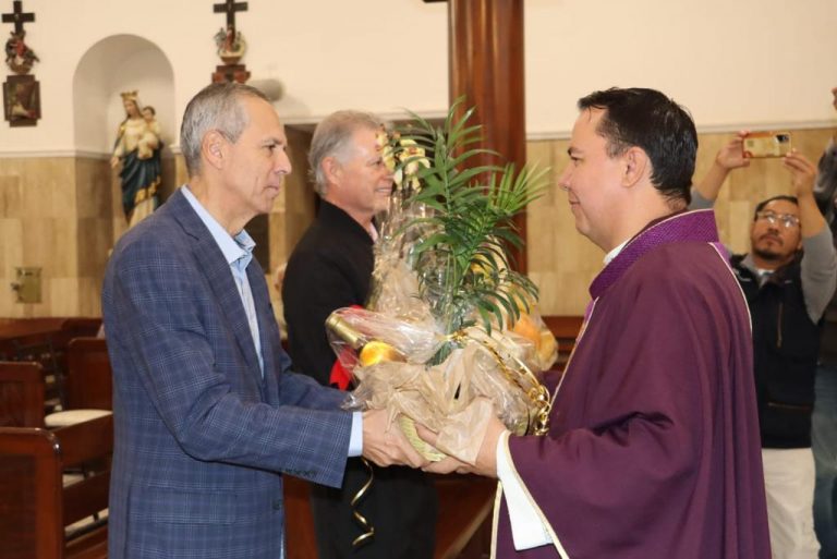 ¡Feliz Navidad! Desea Alcalde Gerardo Vargas a ahomenses