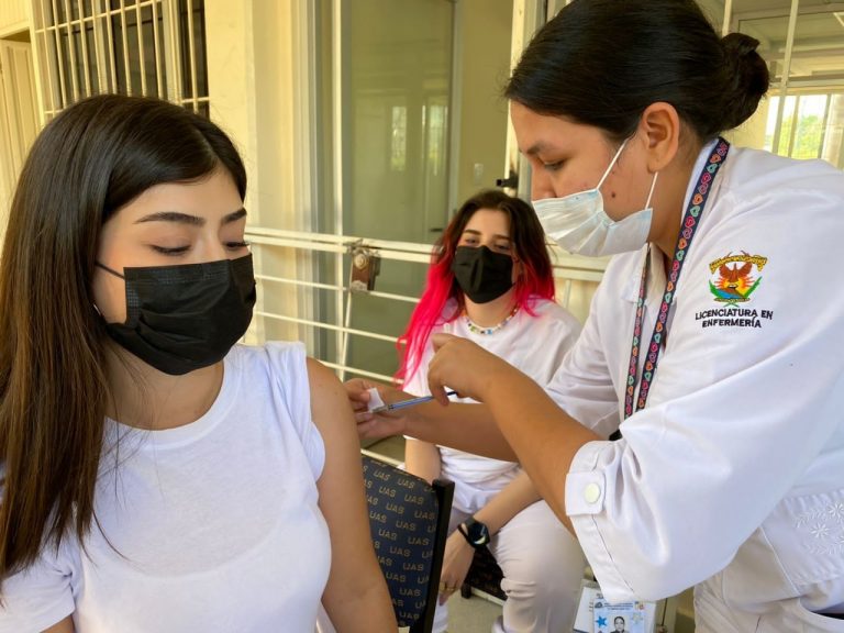 Sugieren cubrebocas y gel ante un repunte de COVID 19