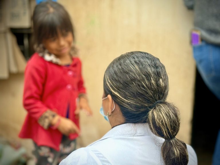 Trasladan a otro menor de cuartería a hospital; tenía bronquitis