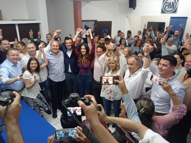 Registra PAN al ‘Pío’, a Mejía y a Brenda Látigo en federales