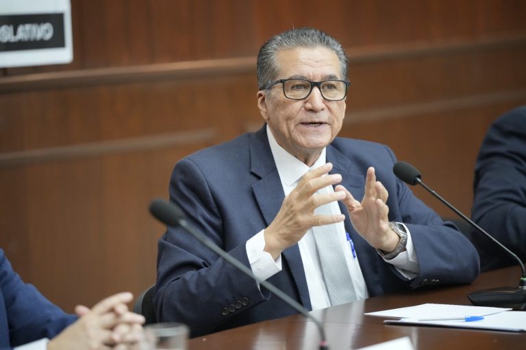 No habrá reforma unilateral a la UAdeO: Feliciano Castro