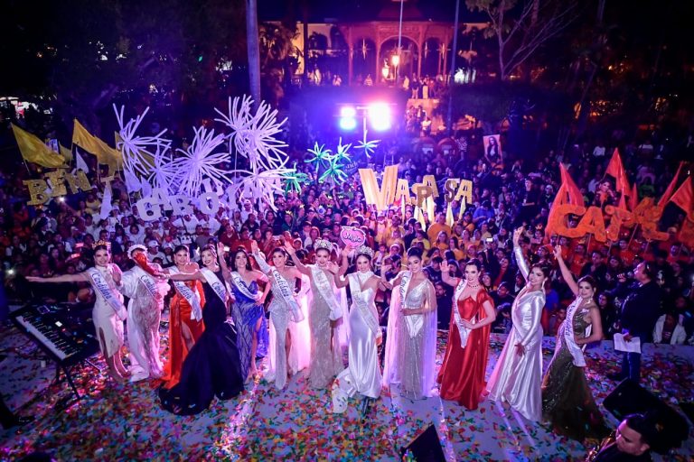 Estalla euforia en la segunda manifestación del Carnaval