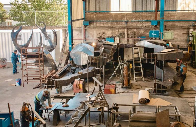 Proyecta Mazatlán escultura de venado de 12 metros de altura