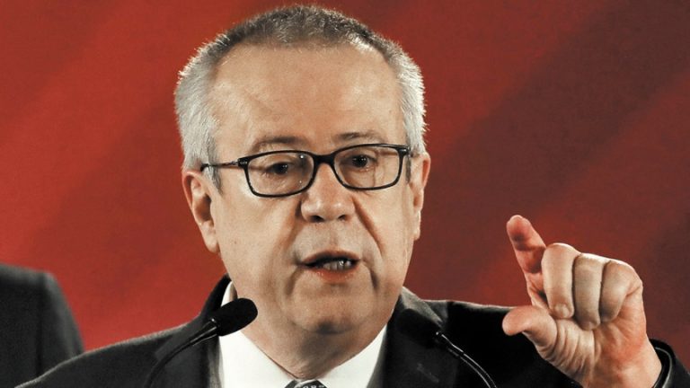 Muere Carlos Urzúa, primer secretario de Hacienda de AMLO