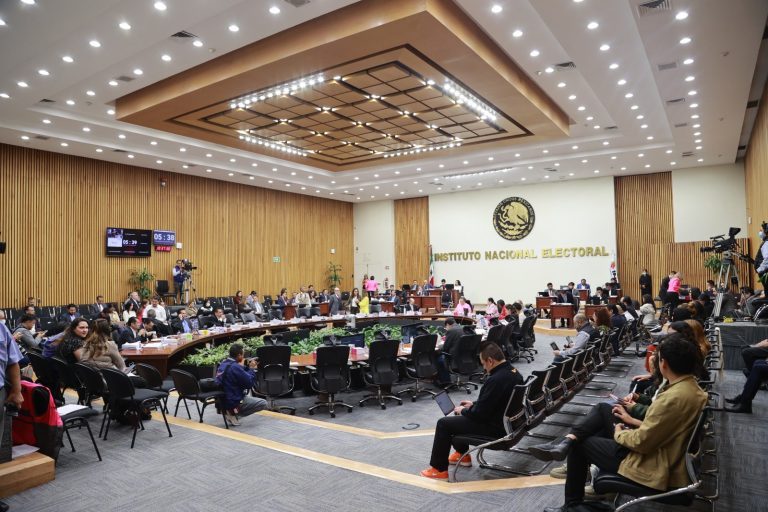 Sanciona INE a partidos con $51 millones derivadas de precampañas