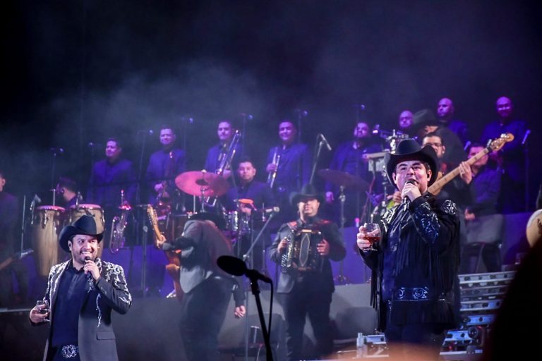 Vibra Carnaval Mazatlán arranque con Julión Álvarez y Alfredito Olivas