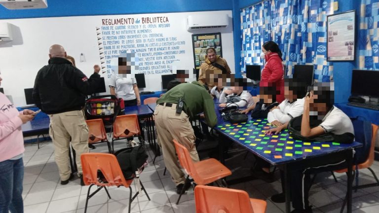 Suman 11 intoxicados al consumir pastel en secundaria de Altata