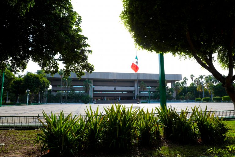 Realiza Gobierno otro depósito a la UAS para cubrir pagos del adeudo ante el SAT