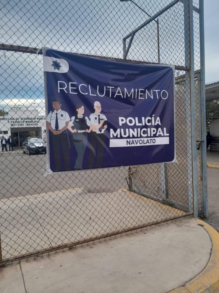 Recluta Navolato policías