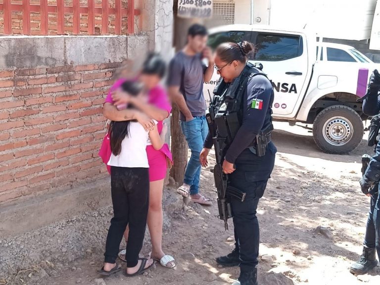 Se incendia vivienda en la colonia Esthela Ortiz