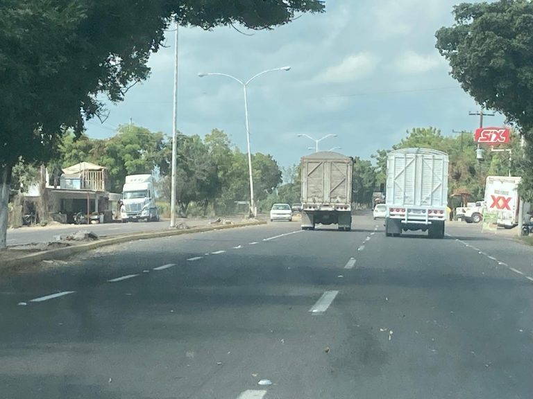 ‘Disparan’ alta velocidad, alcohol y celular accidentes en Navolato