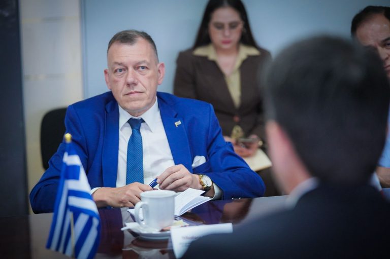 Abordan posible intercambio comercial entre Grecia y Sinaloa