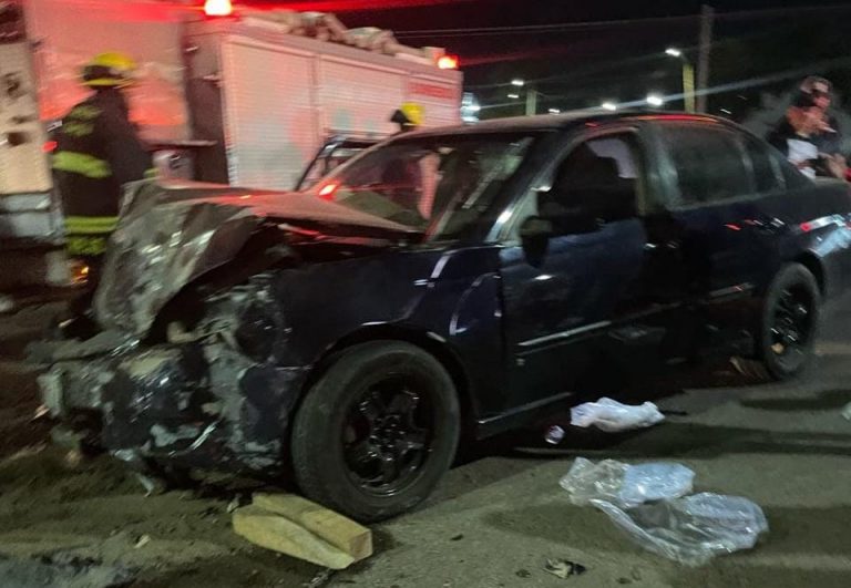 Deja un herido choque de 3 autos en Culiacán