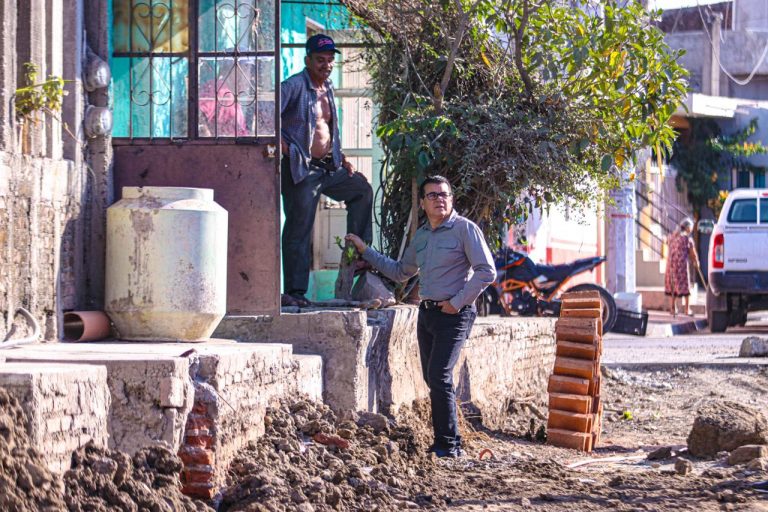 Promete alcalde mitigar inundación en la Libertad de Expresión
