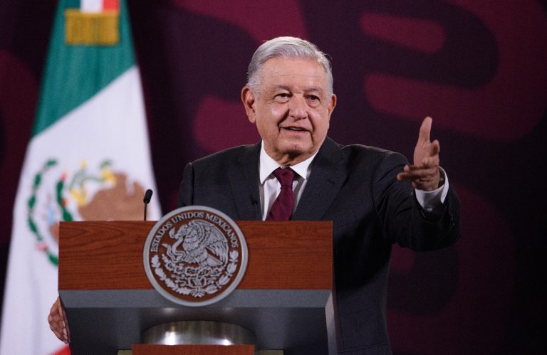 Reconoce AMLO sólo 10 muertos tras pugna en Chiapas
