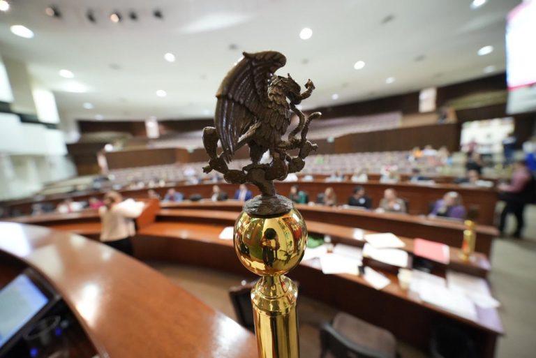 Avala Sinaloa al Senado salario por arriba de la inflación