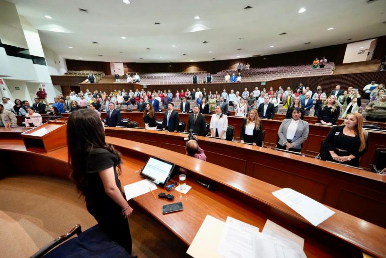 Inician diputados su último periodo de sesiones