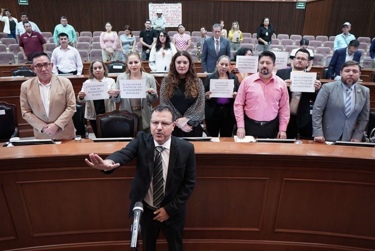 Acusa el PAS a diputados por magistrado ‘a modo’