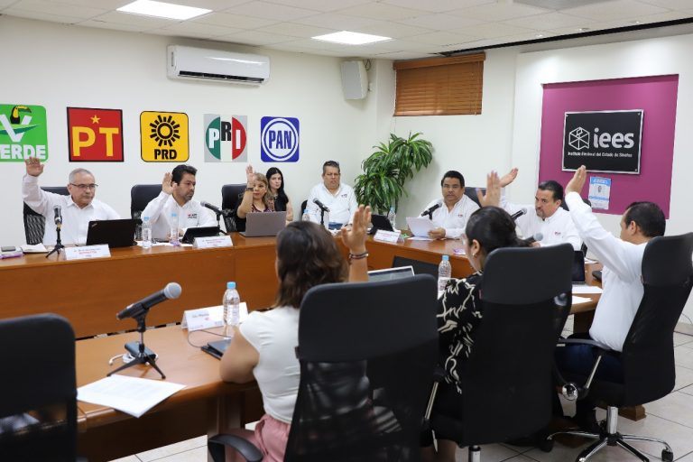 Aprueban candidaturas para diputados locales y presidentes