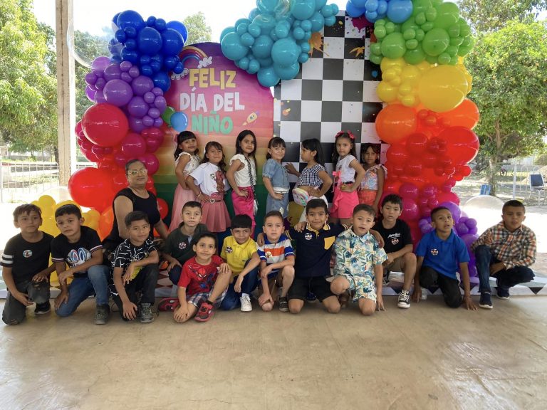 Disfrutan peques su Día del Niño en Navolato
