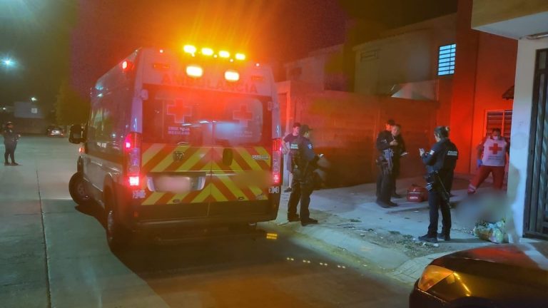 Auxilian policías a hombre que escapó al ser ‘levantado’