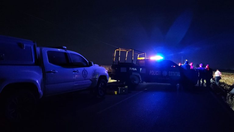 Fallece motociclista al chocar contra ‘retro’ en Romero, Navolato