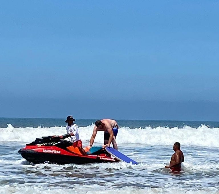 Reporta Mazatlán ‘mar picado’