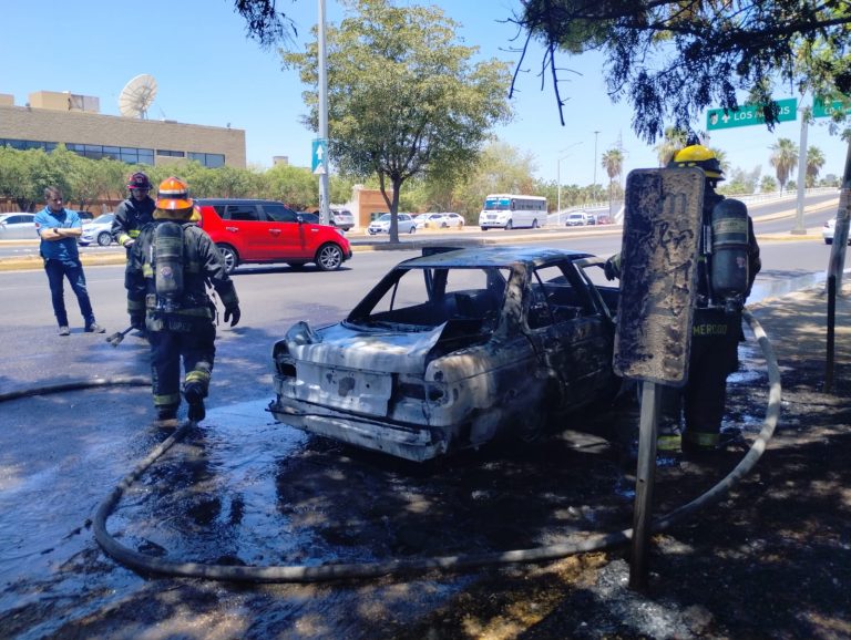 Se incendia y queda reducido a cenizas en el Humaya