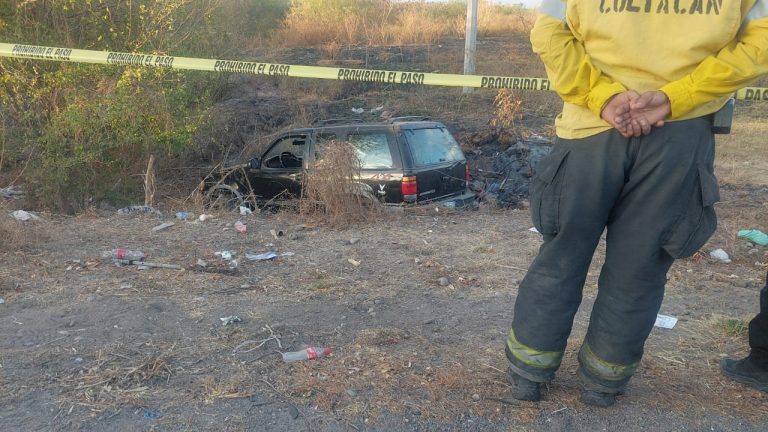 Muere hombre atropellado por su propia camioneta