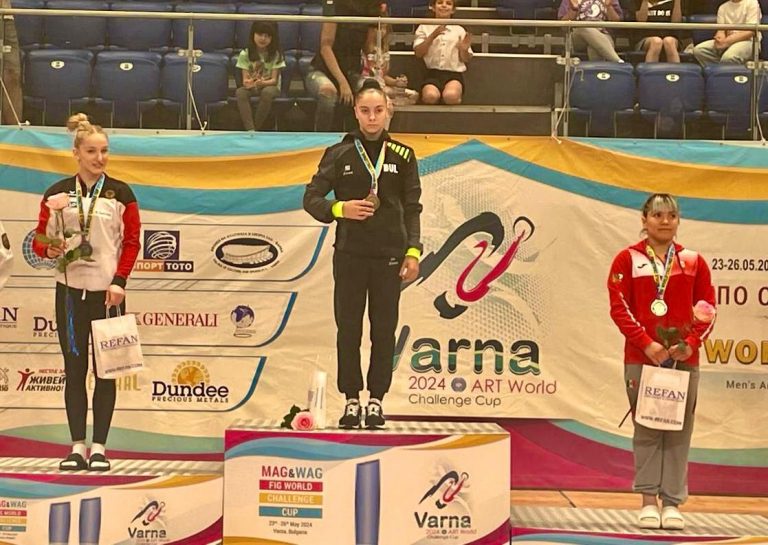 Alexa Moreno conquista bronce en su regreso a las competencias