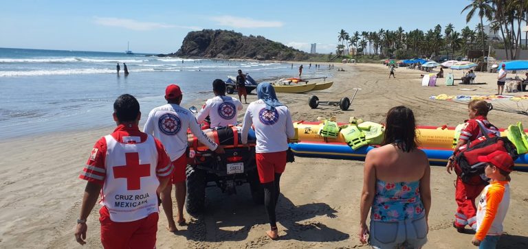 Un herido al chocar Jetsky y velero en Mazatlán