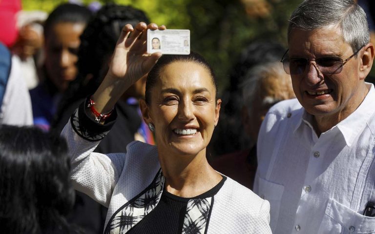 No te olvides de los pueblos, le gritan a Sheinbaum